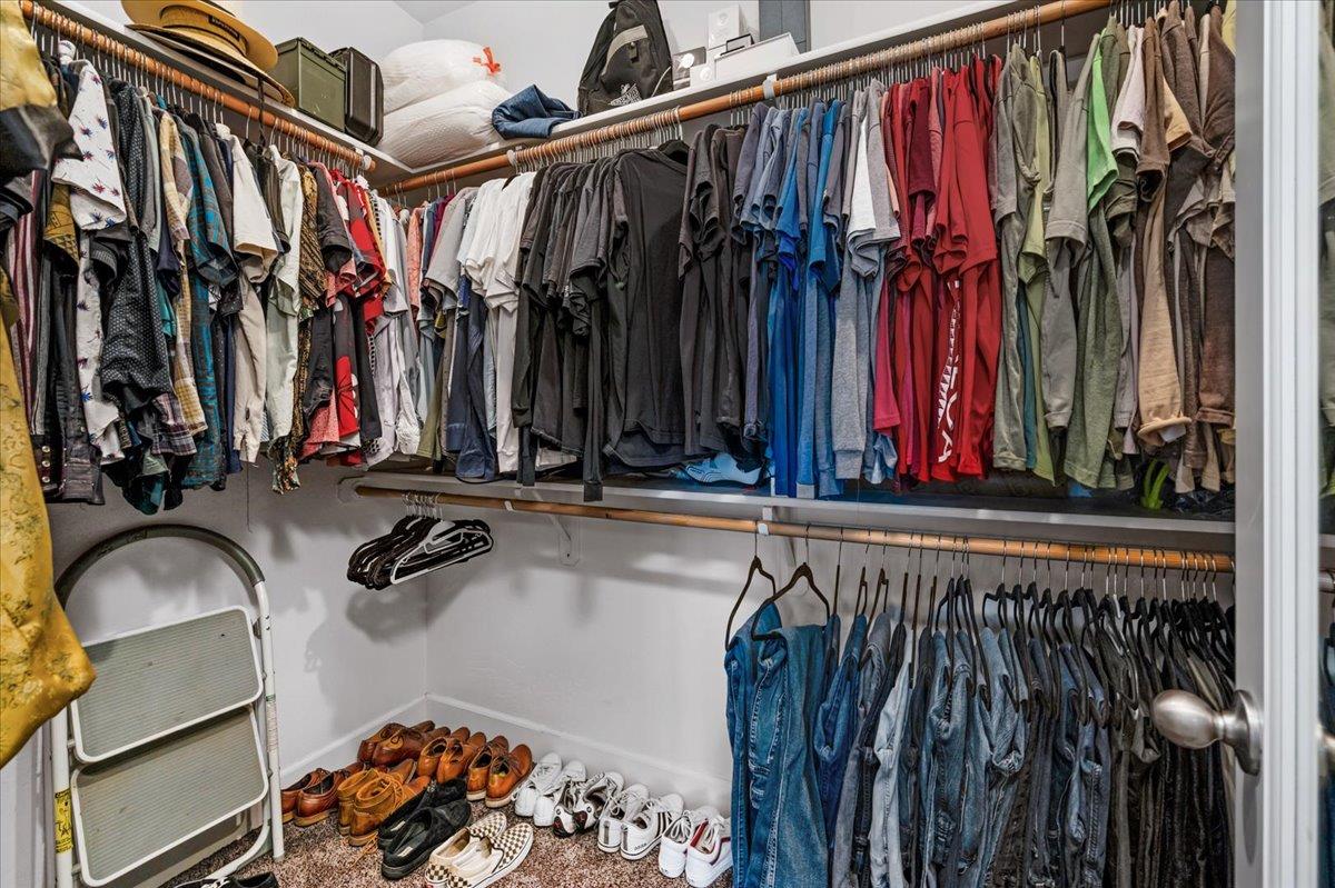 3833 Hannah Ln, Clovis, CA 93619