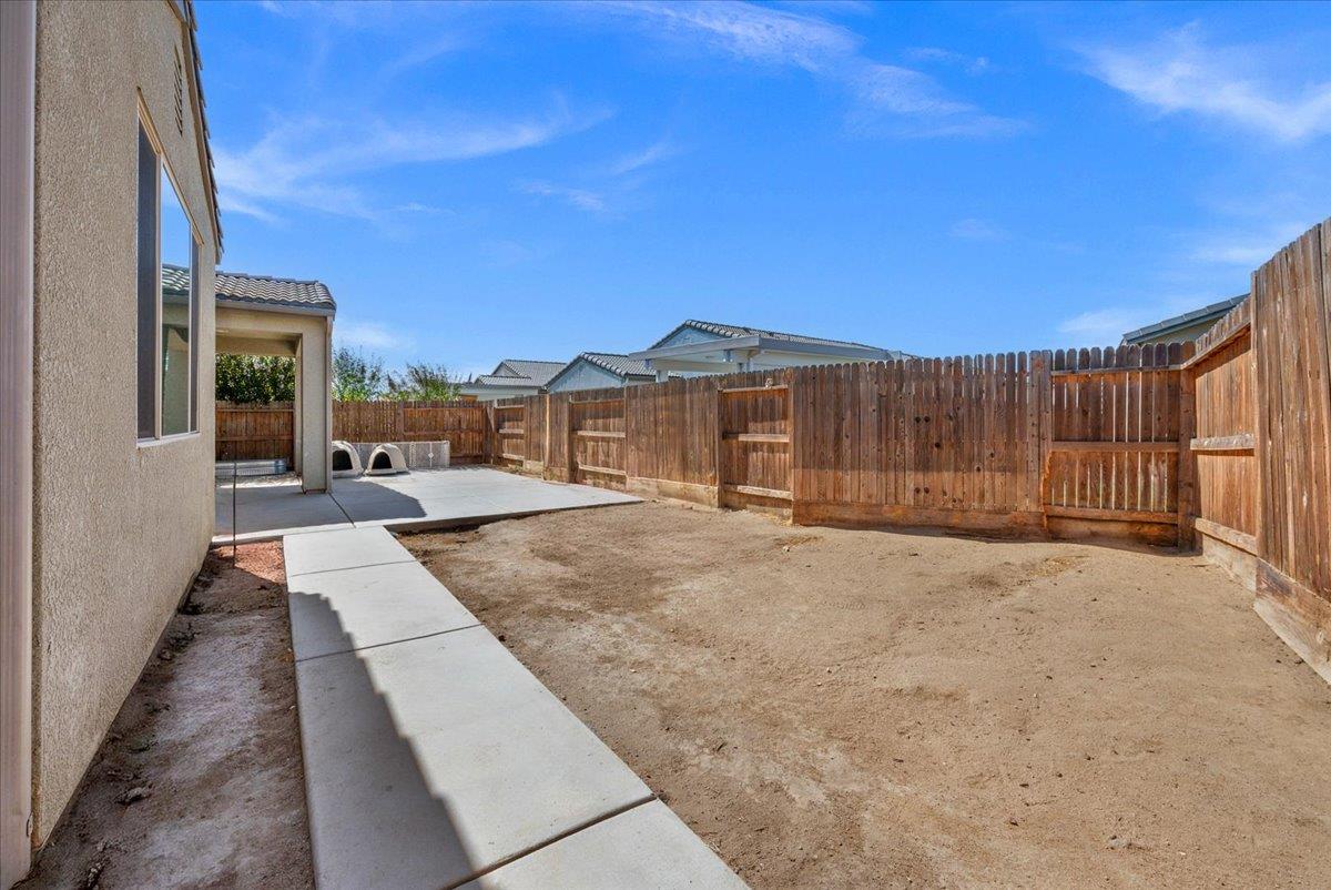 3833 Hannah Ln, Clovis, CA 93619