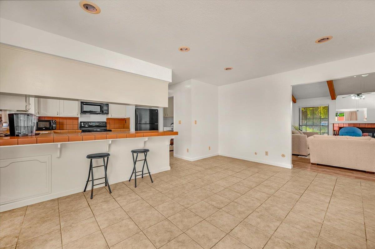 1541 E Fairmont Ave #103, Fresno, CA 93704