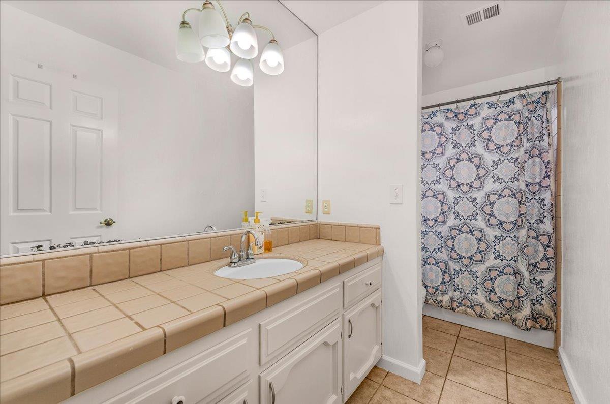 1541 E Fairmont Ave #103, Fresno, CA 93704