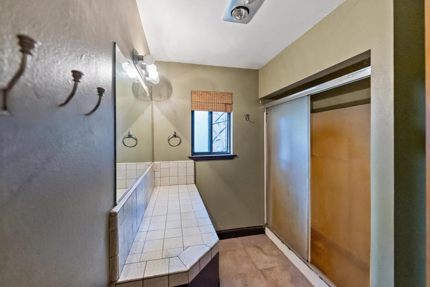 33828 Shaver Springs Rd, Auberry, CA 93602