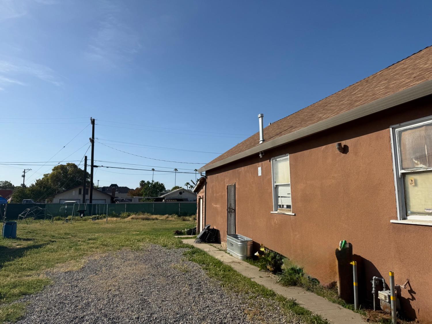 1416 Orange Ave, Chowchilla, CA 93610