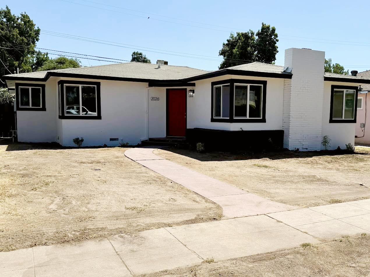 2026 E Simpson, Fresno, CA 93703