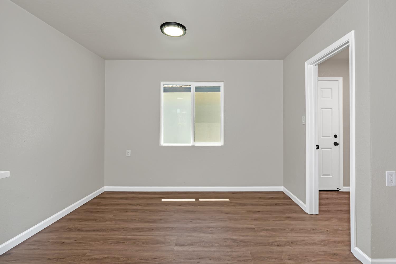 2026 E Simpson, Fresno, CA 93703