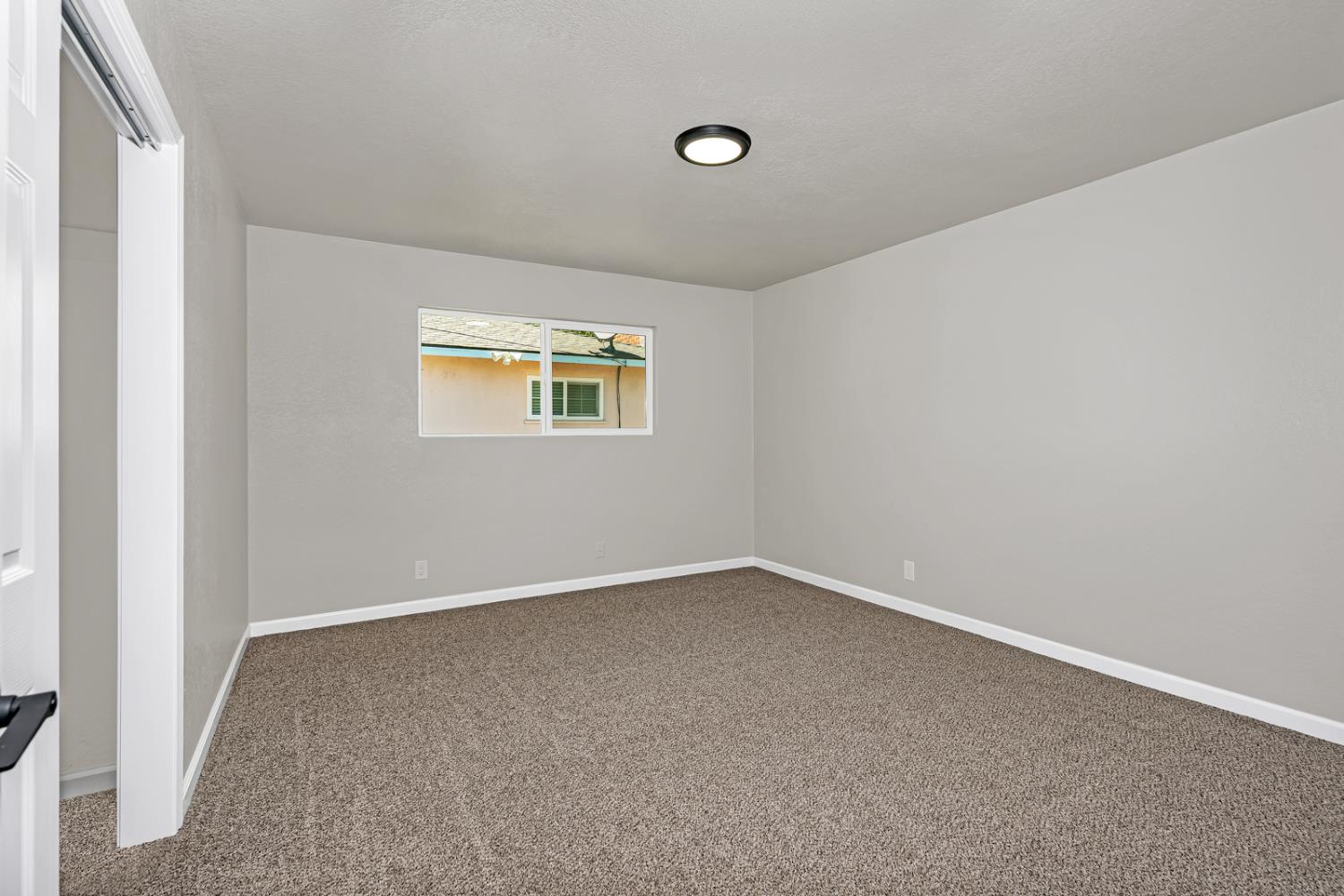 2026 E Simpson, Fresno, CA 93703