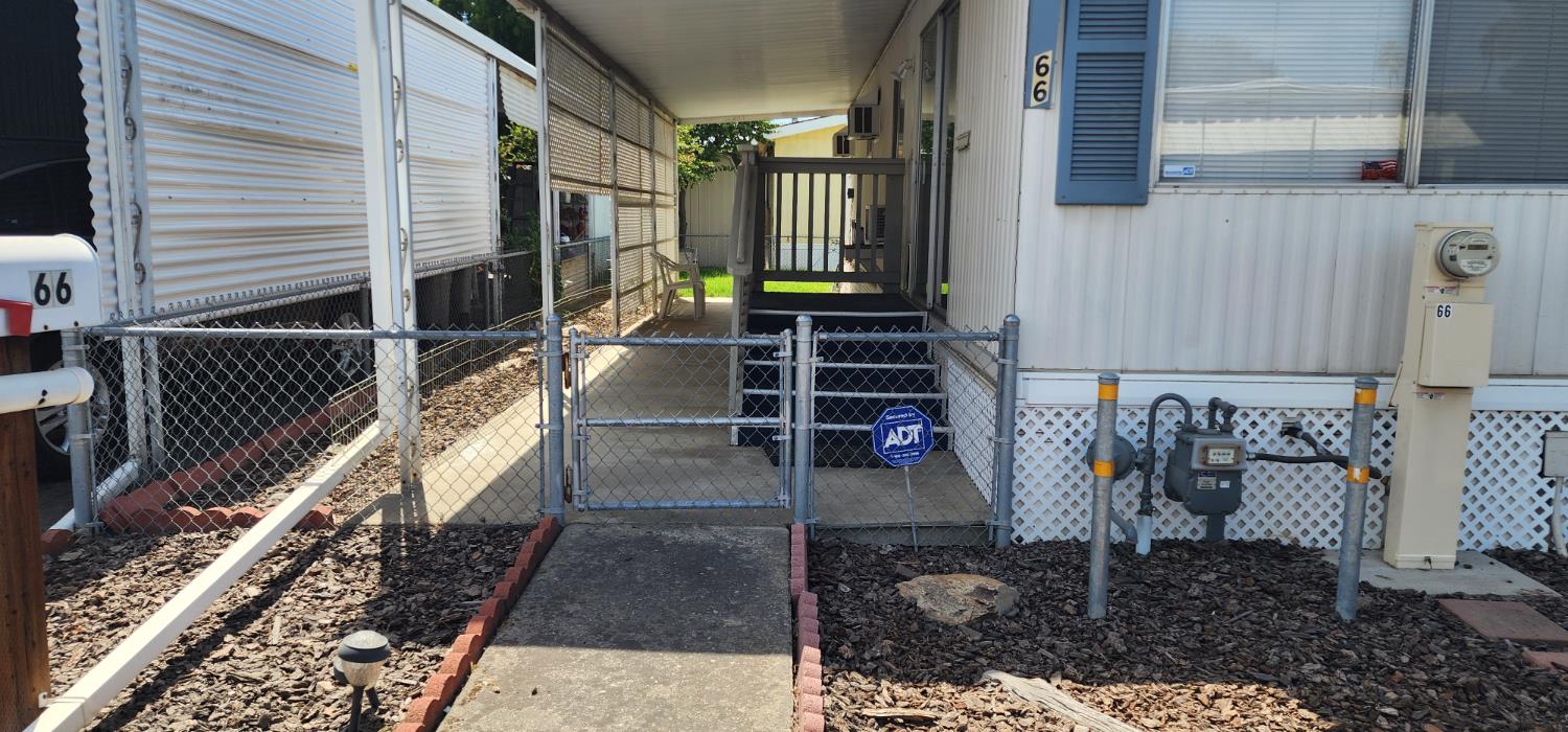 1272 Villa Ave #66, Clovis, CA 93612