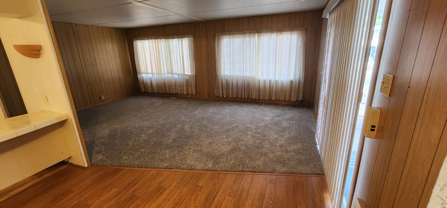 1272 Villa Ave #66, Clovis, CA 93612