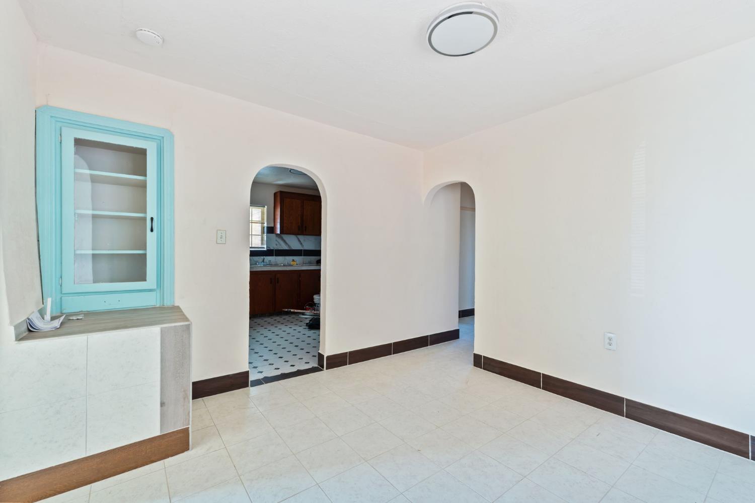 405 S C St, Madera, CA 93638