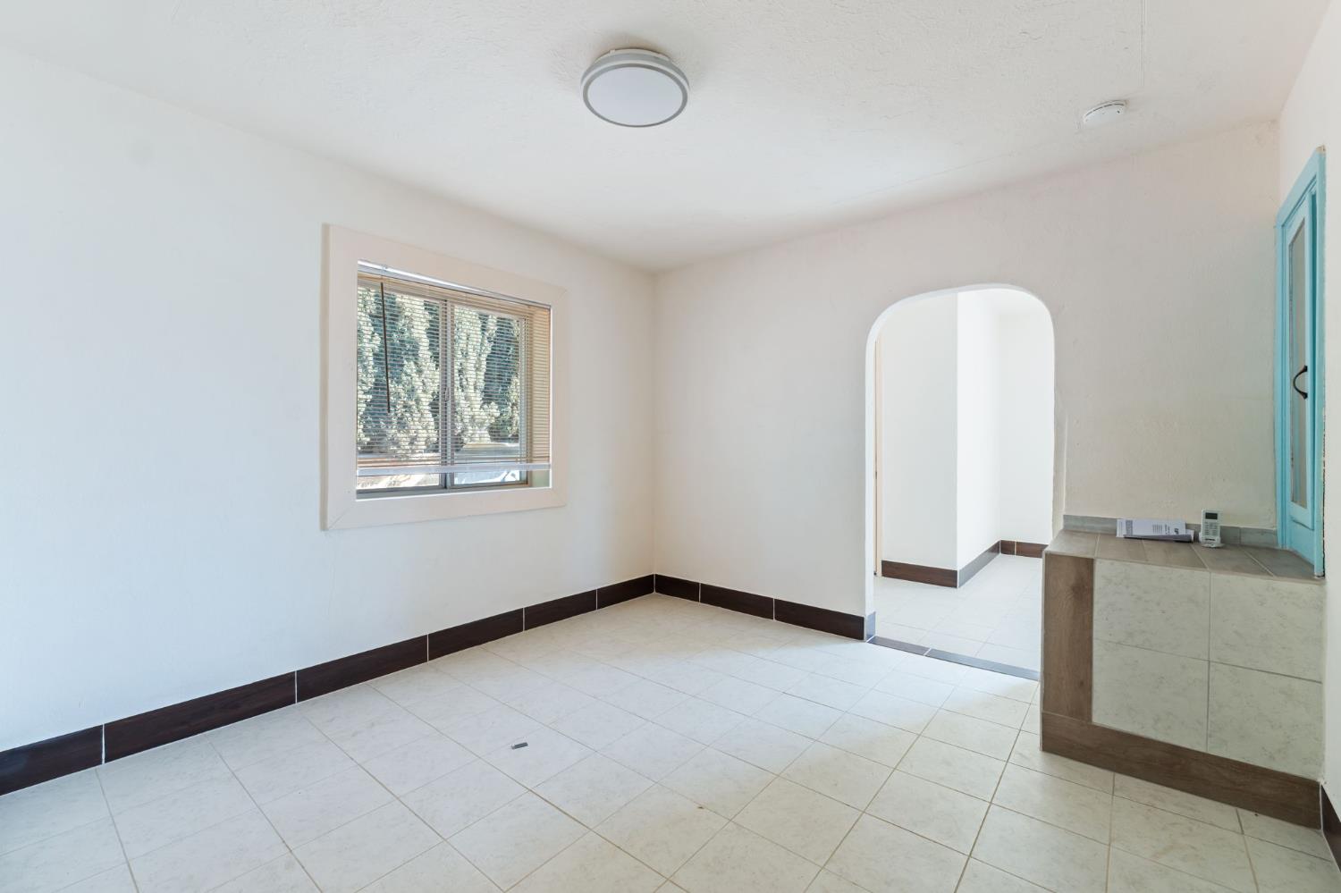 405 S C St, Madera, CA 93638