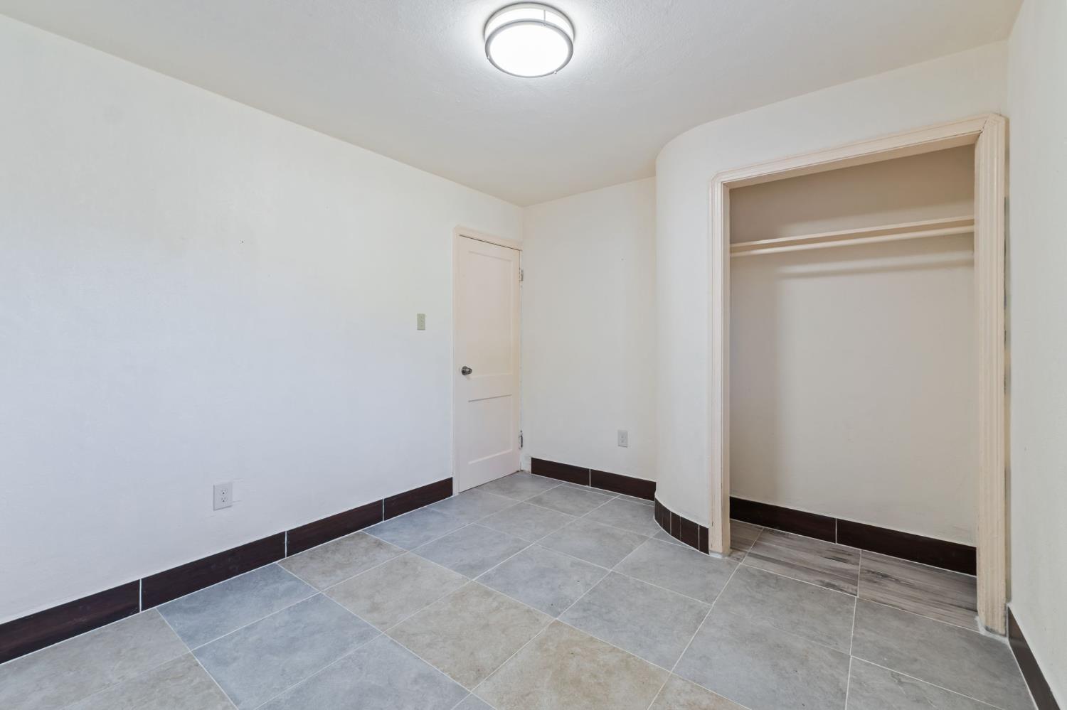 405 S C St, Madera, CA 93638