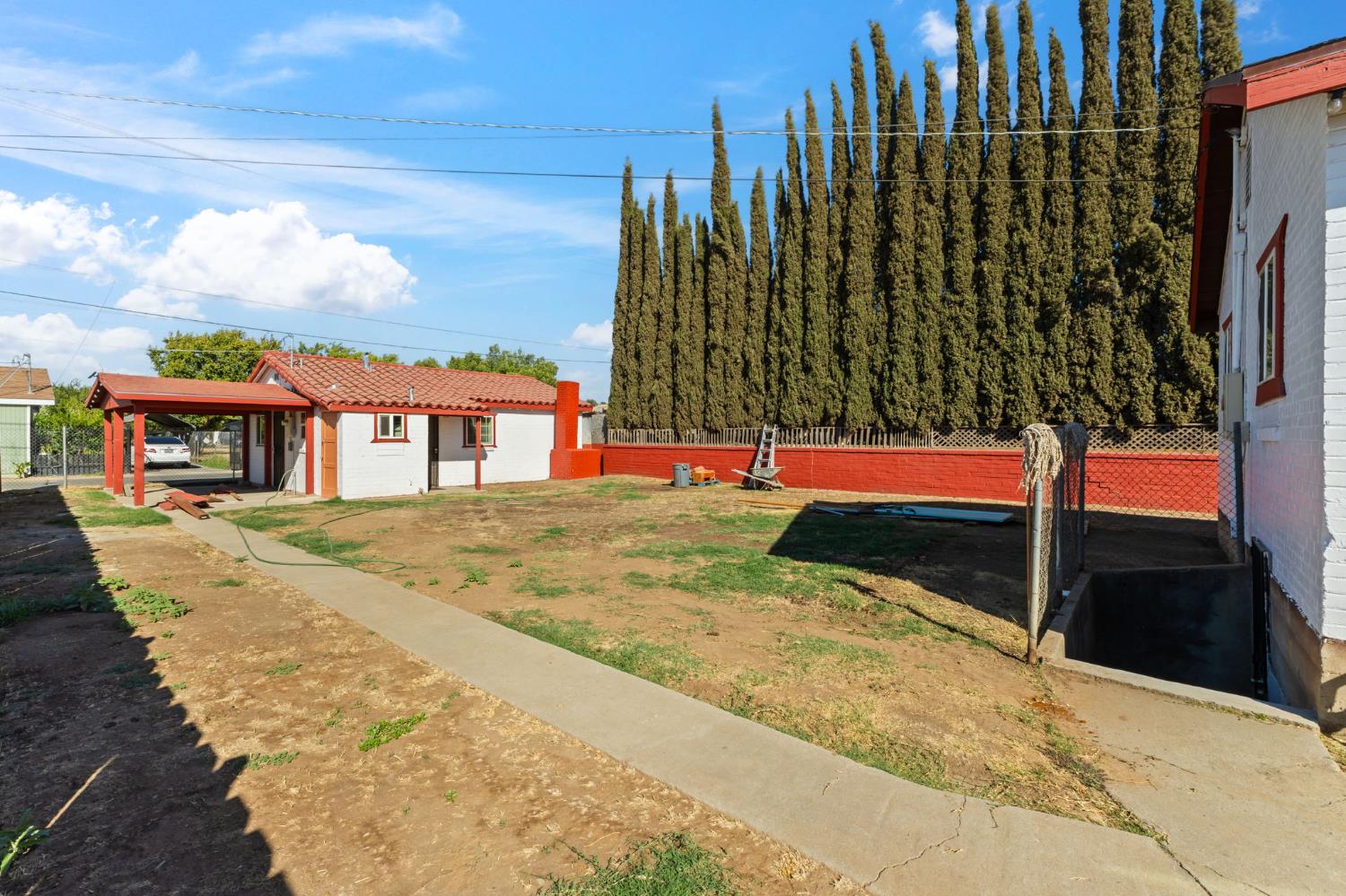 405 S C St, Madera, CA 93638