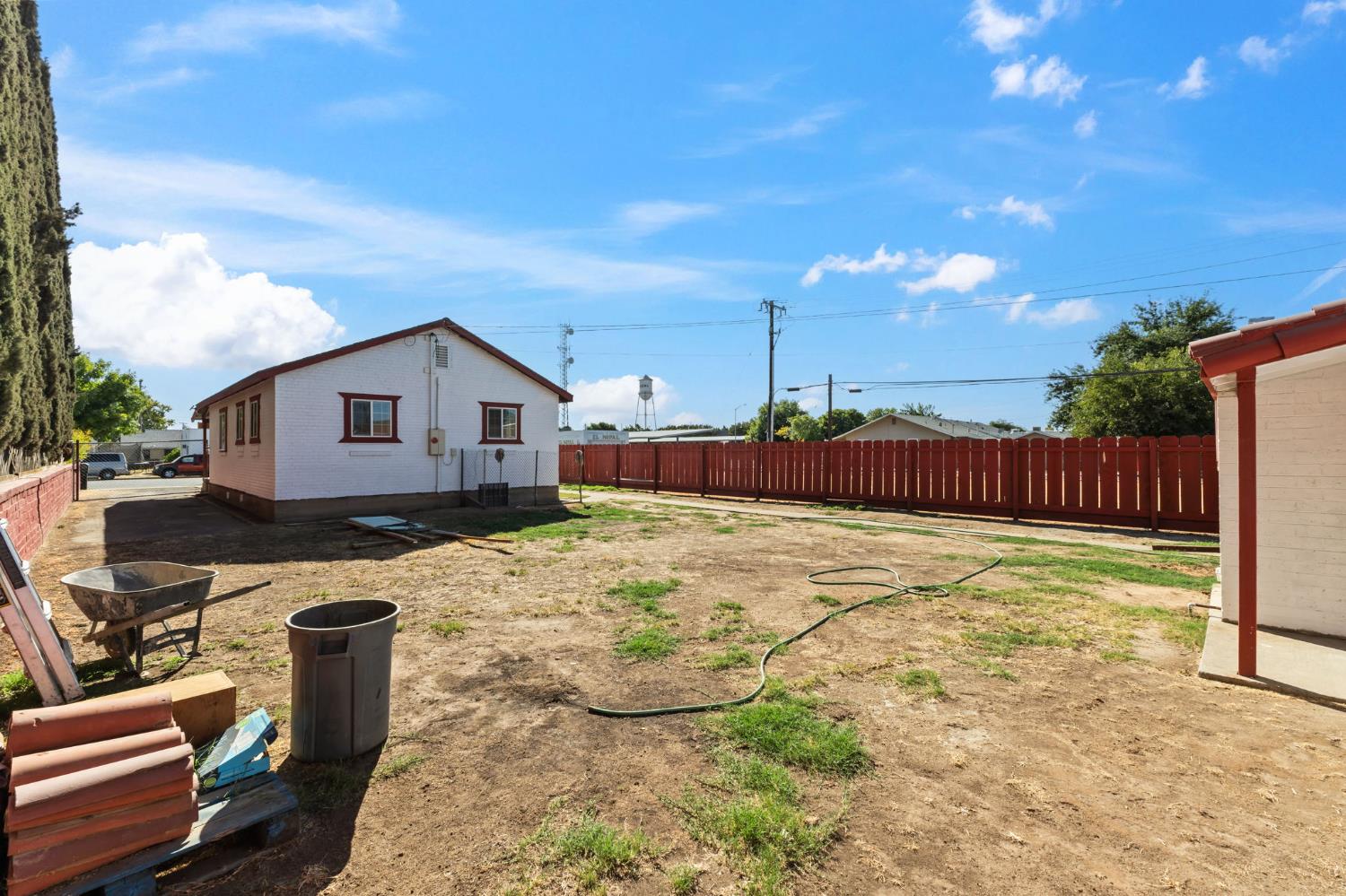 405 S C St, Madera, CA 93638