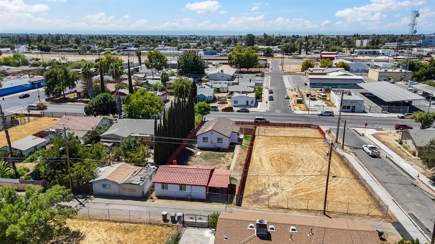 405 S C St, Madera, CA 93638