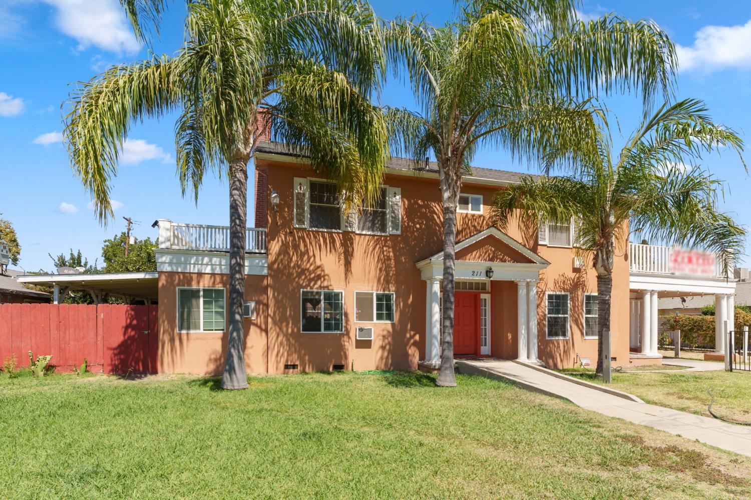 209 N C St, Madera, CA 93638