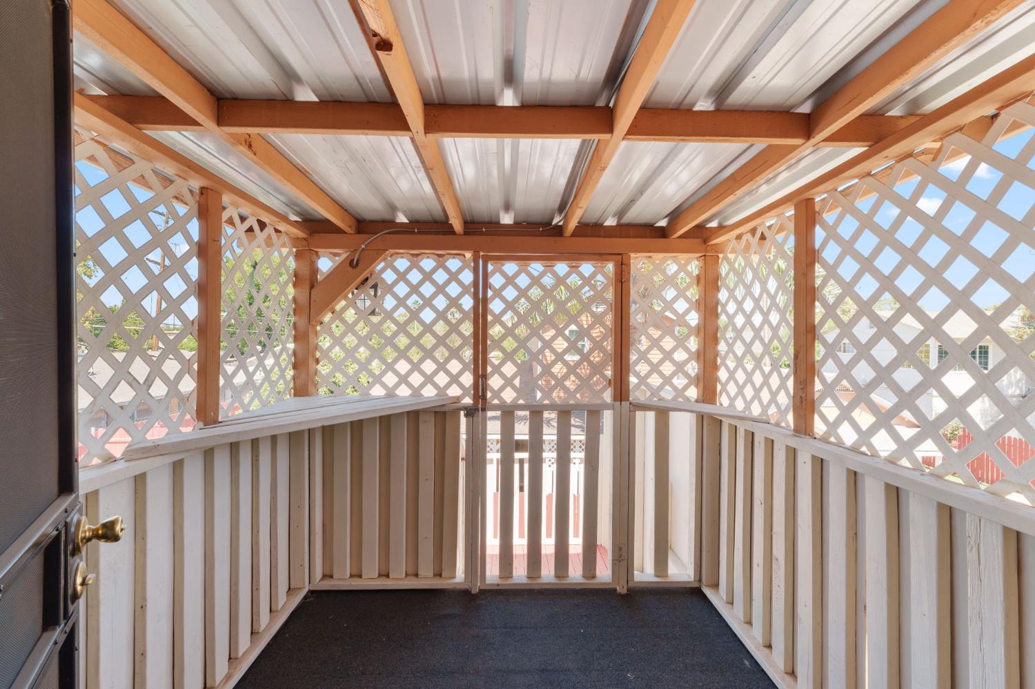 209 N C St, Madera, CA 93638