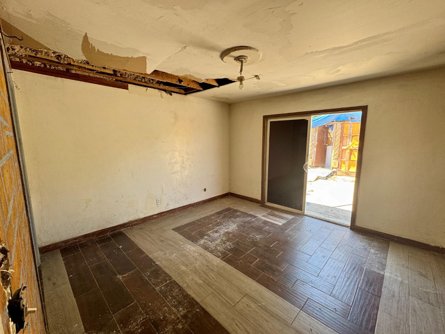 1620 N D St, Madera, CA 93638