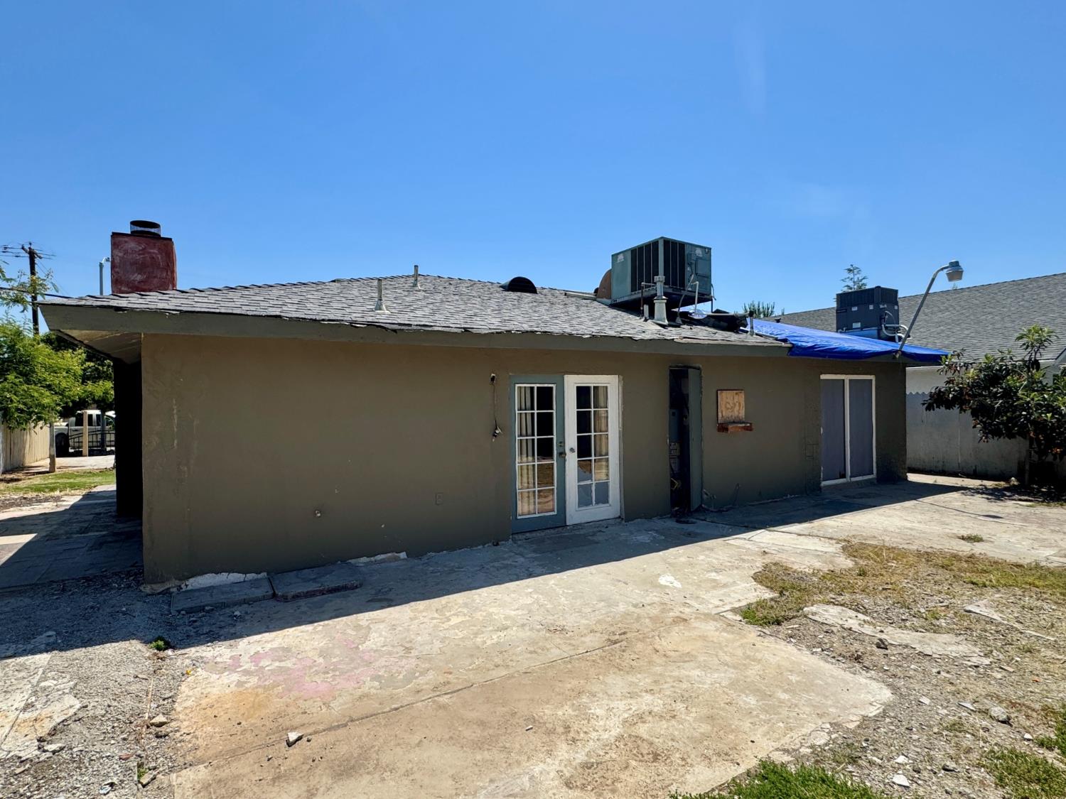 1620 N D St, Madera, CA 93638