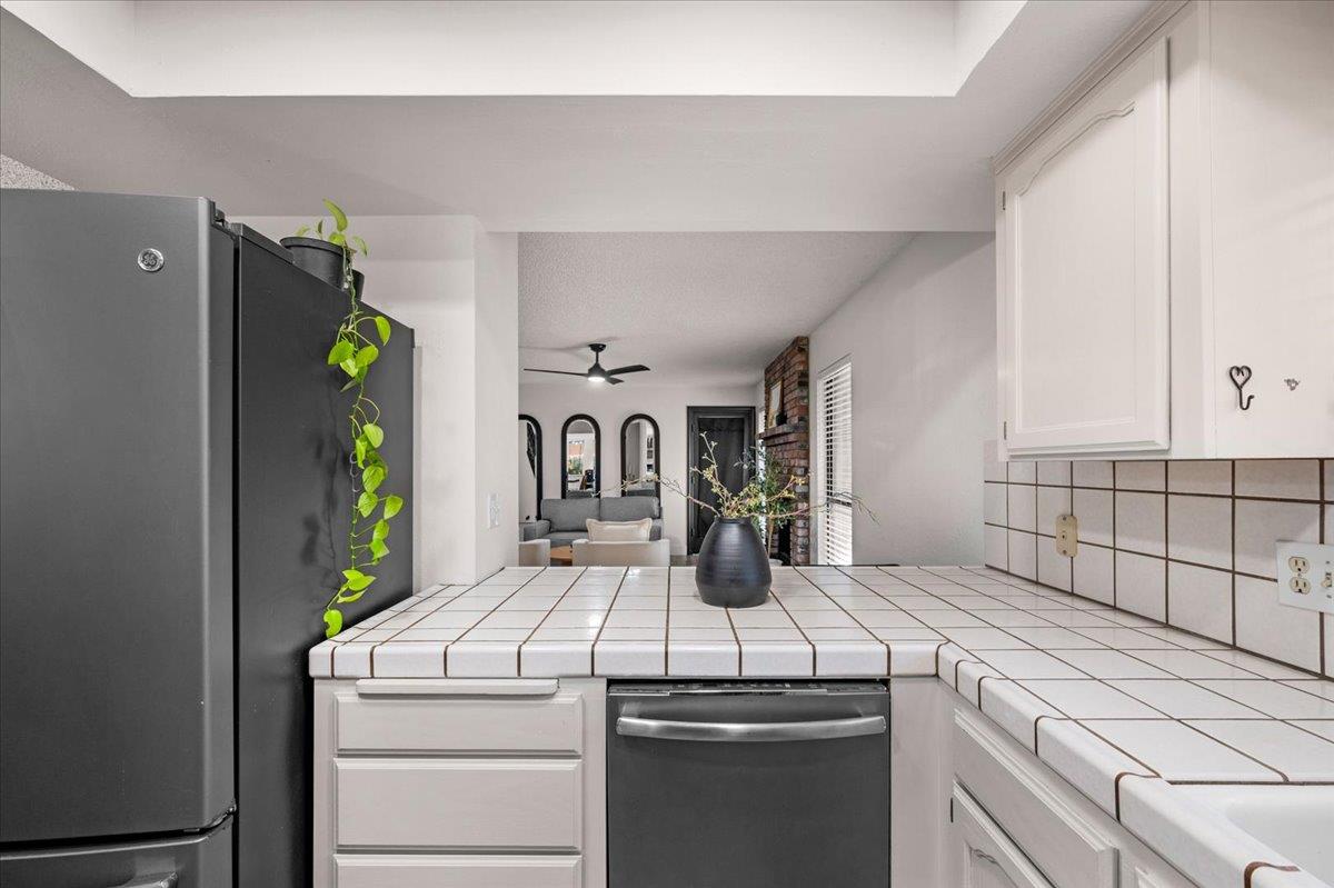 5846 E Grant Ave, Fresno, CA 93727