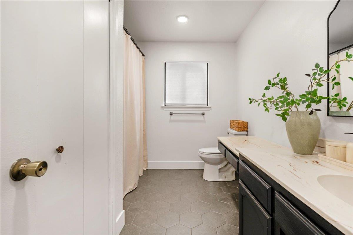 5846 E Grant Ave, Fresno, CA 93727