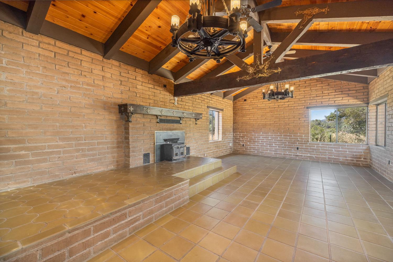 3981 Snow Creek Rd, Mariposa, CA 95338