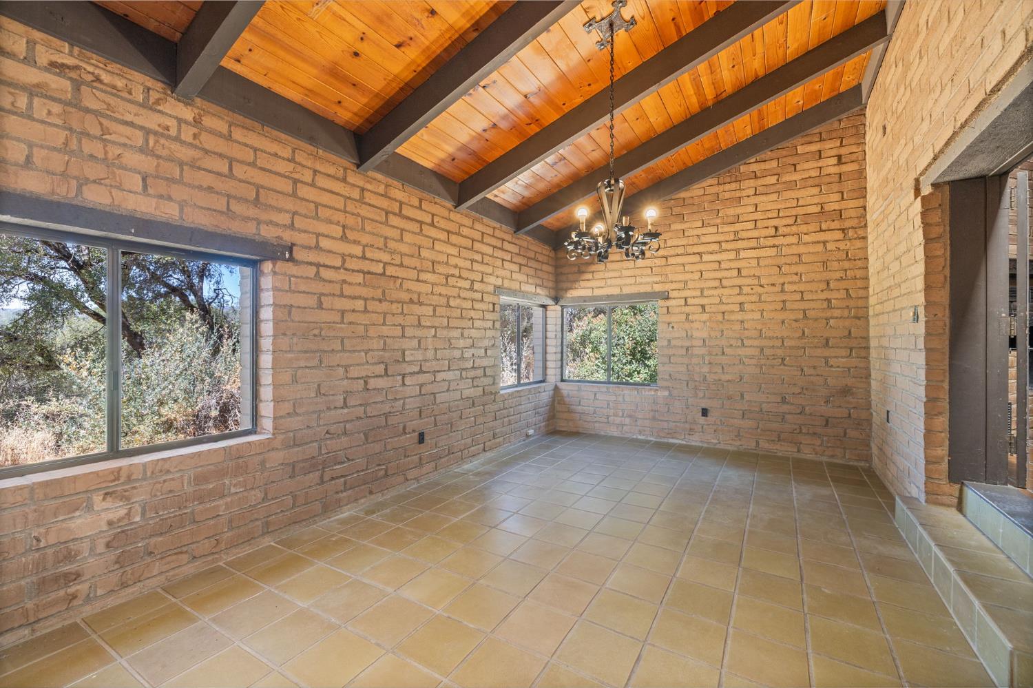 3981 Snow Creek Rd, Mariposa, CA 95338