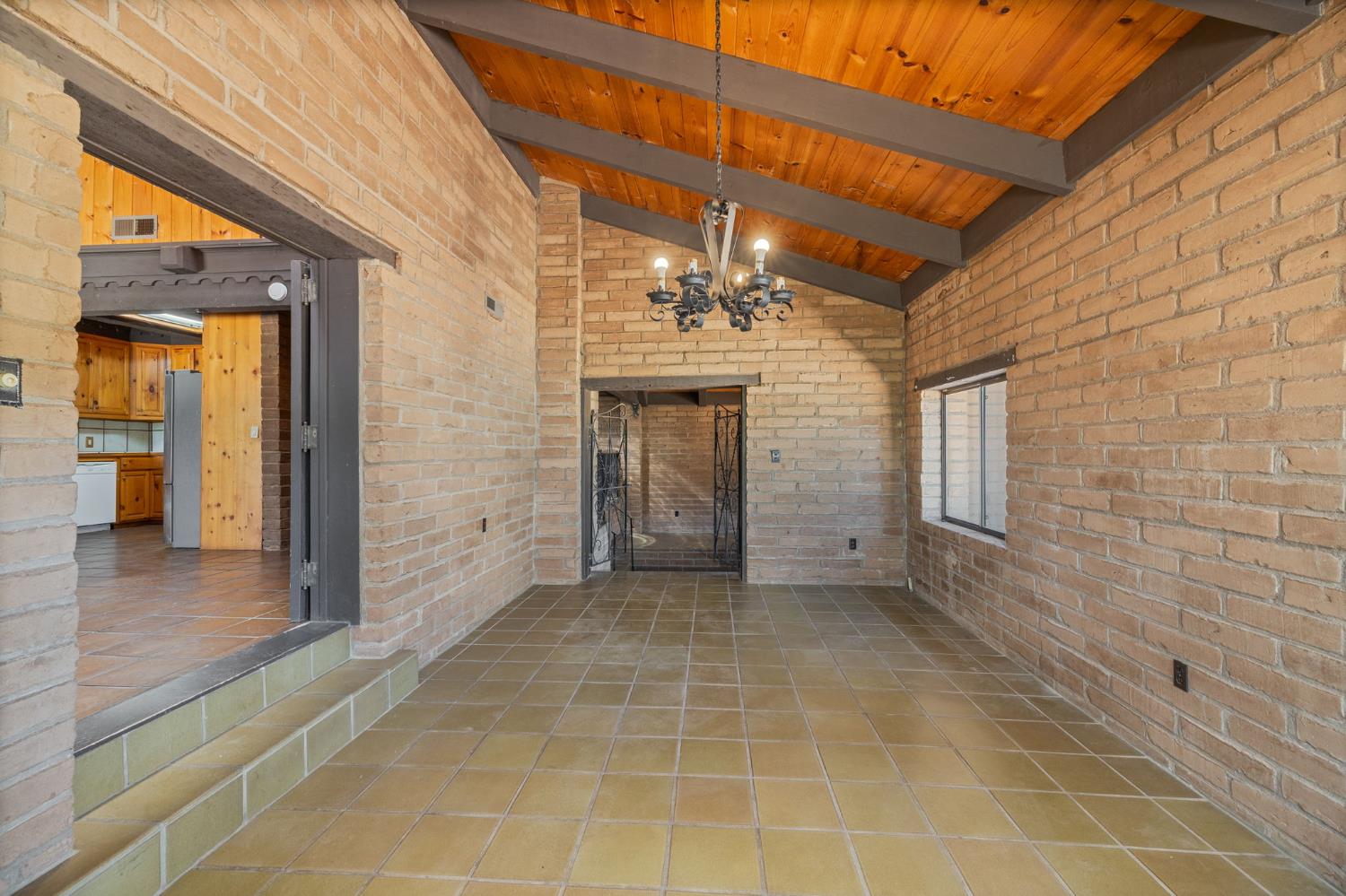 3981 Snow Creek Rd, Mariposa, CA 95338