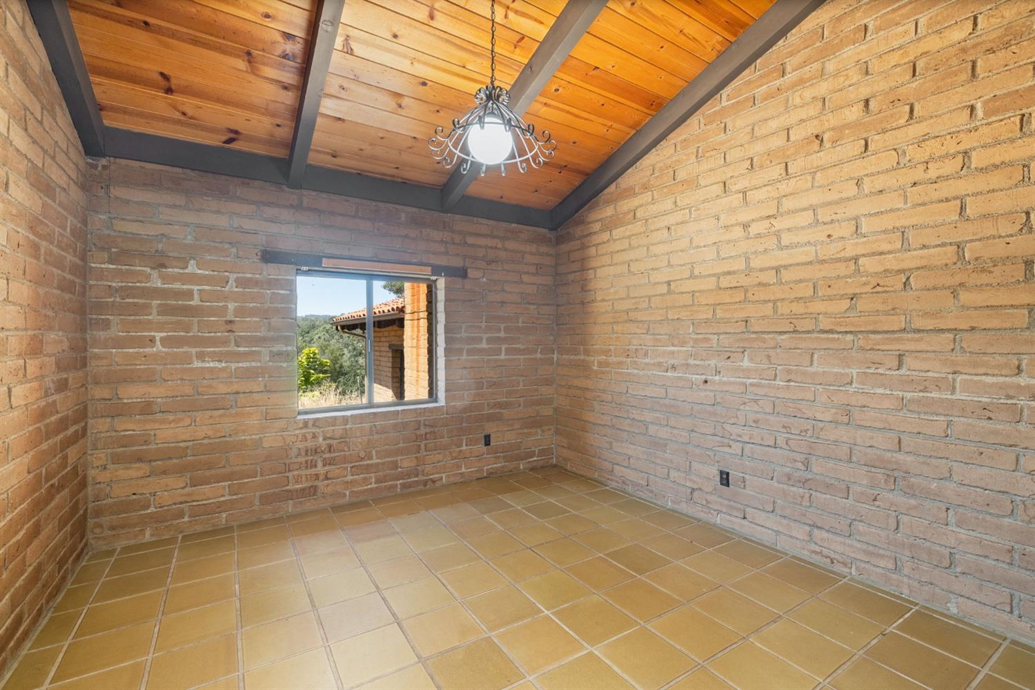 3981 Snow Creek Rd, Mariposa, CA 95338