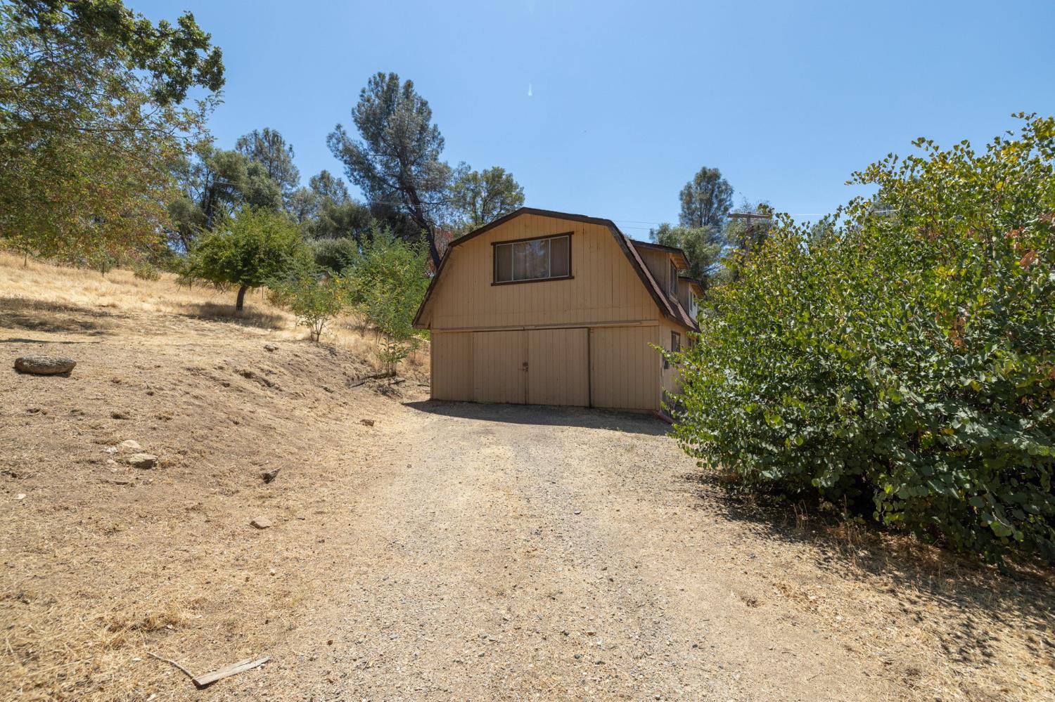 3981 Snow Creek Rd, Mariposa, CA 95338