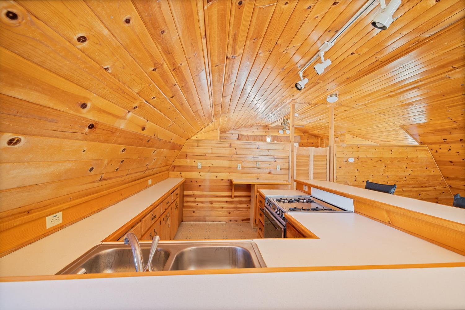 3981 Snow Creek Rd, Mariposa, CA 95338