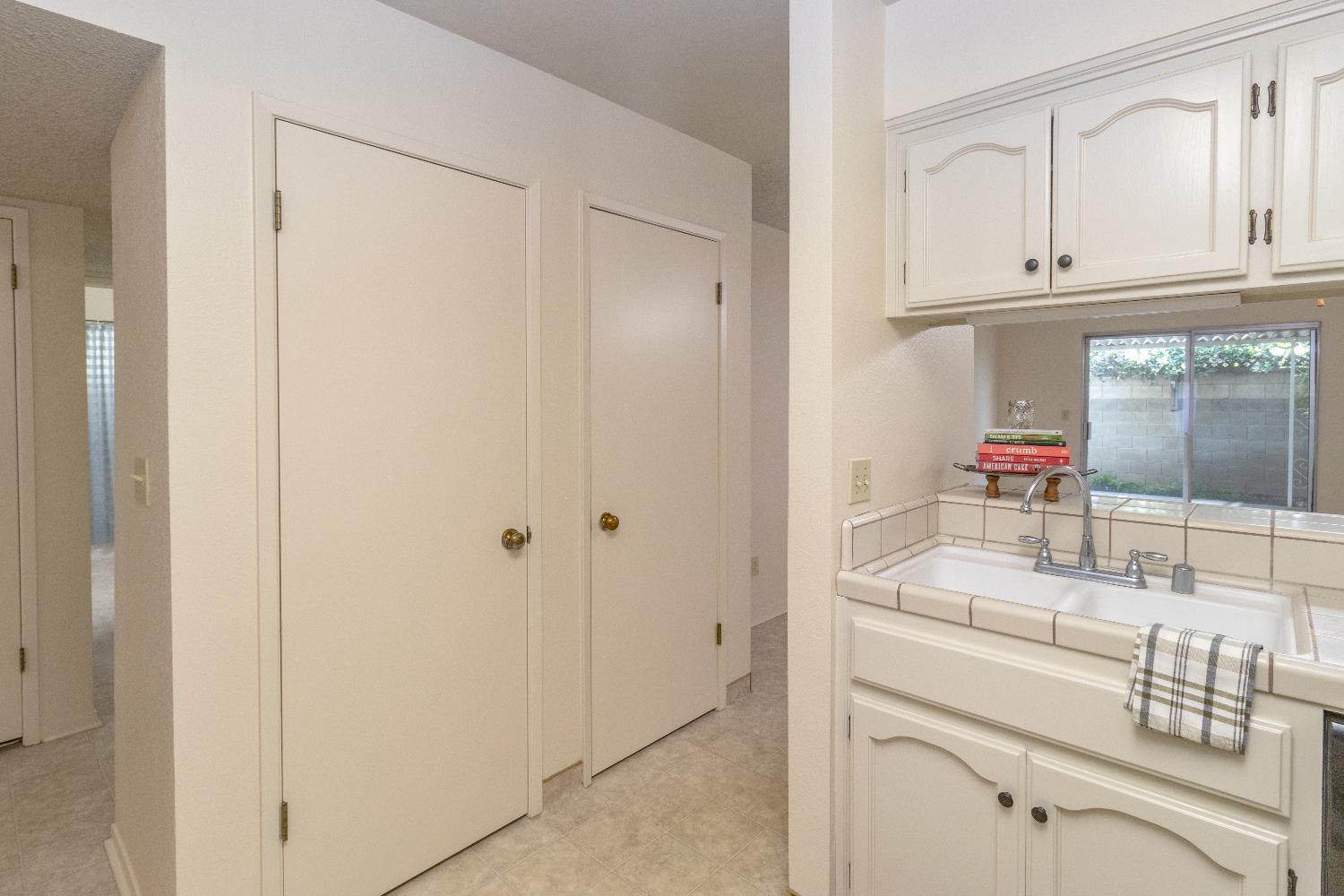 1709 W Calimyrna Ave #9A, Fresno, CA 93711