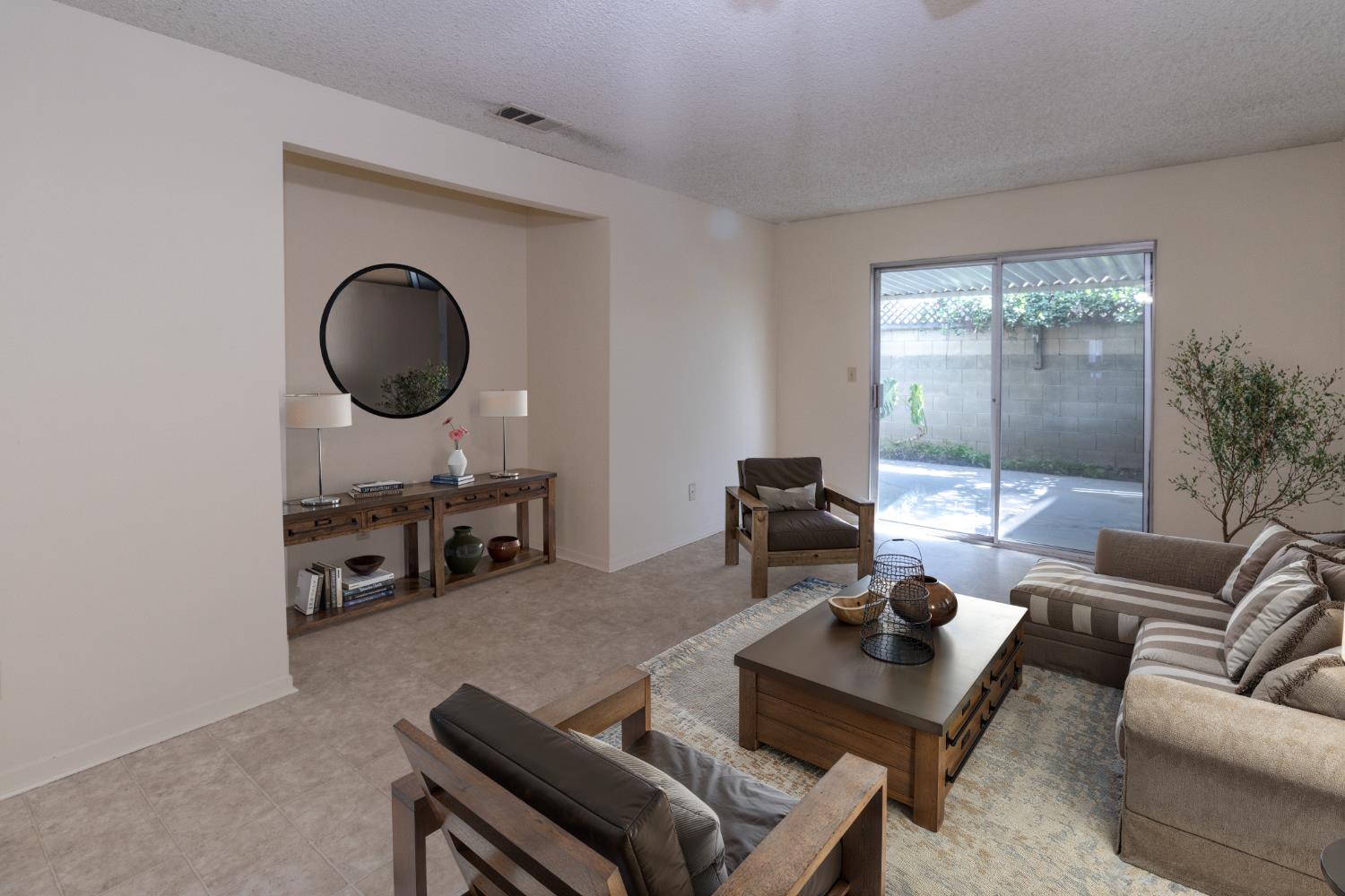 1709 W Calimyrna Ave #9A, Fresno, CA 93711