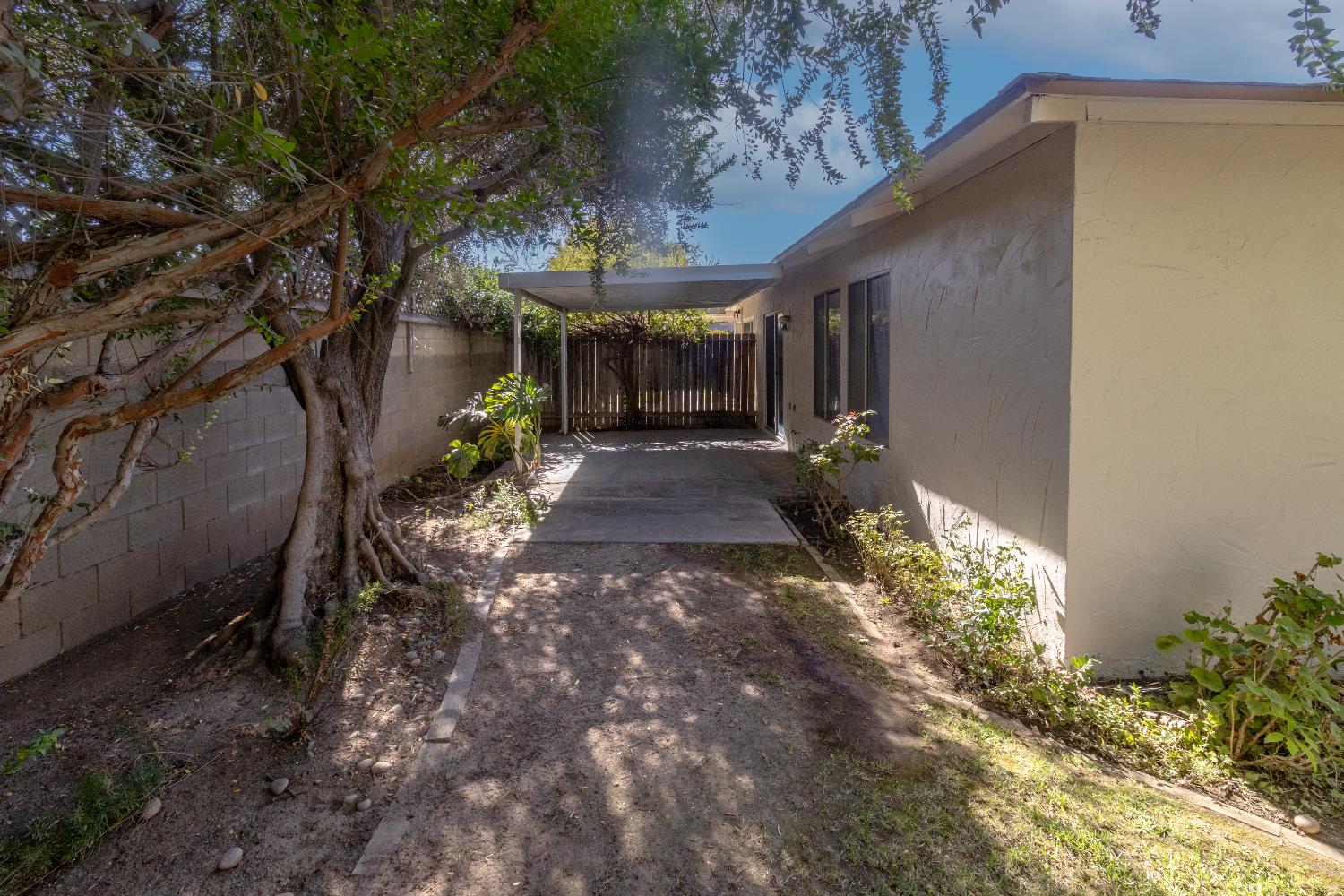 1709 W Calimyrna Ave #9A, Fresno, CA 93711