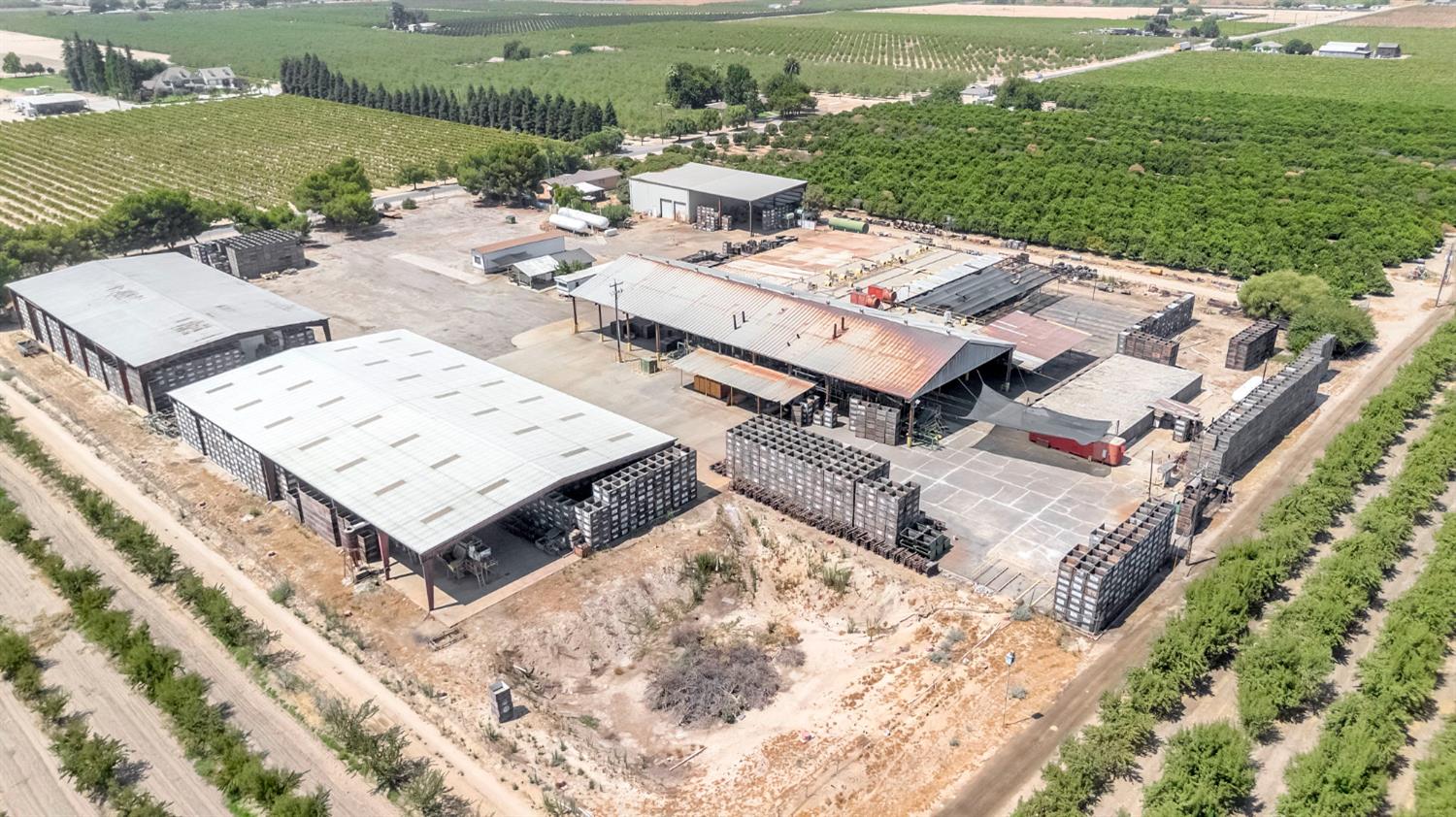 6658 S Peach Ave, Fresno, CA 93725