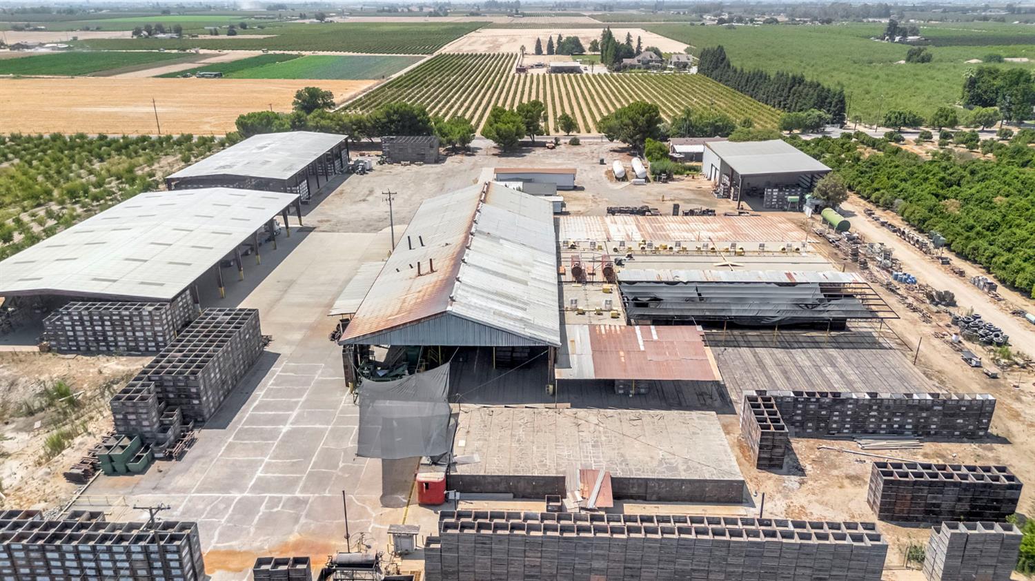 6658 S Peach Ave, Fresno, CA 93725