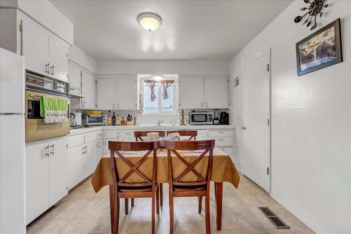 3485 W Stathem St, Riverdale, CA 93656