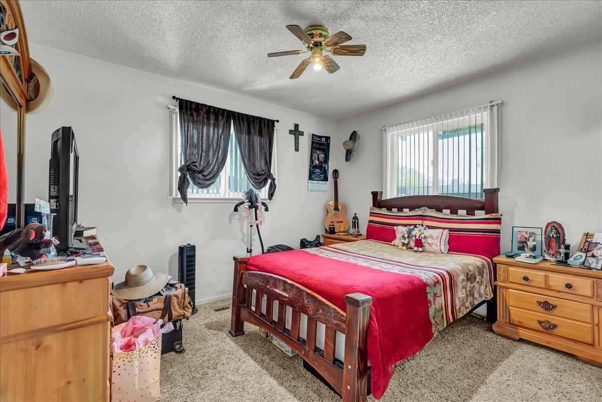 3485 W Stathem St, Riverdale, CA 93656