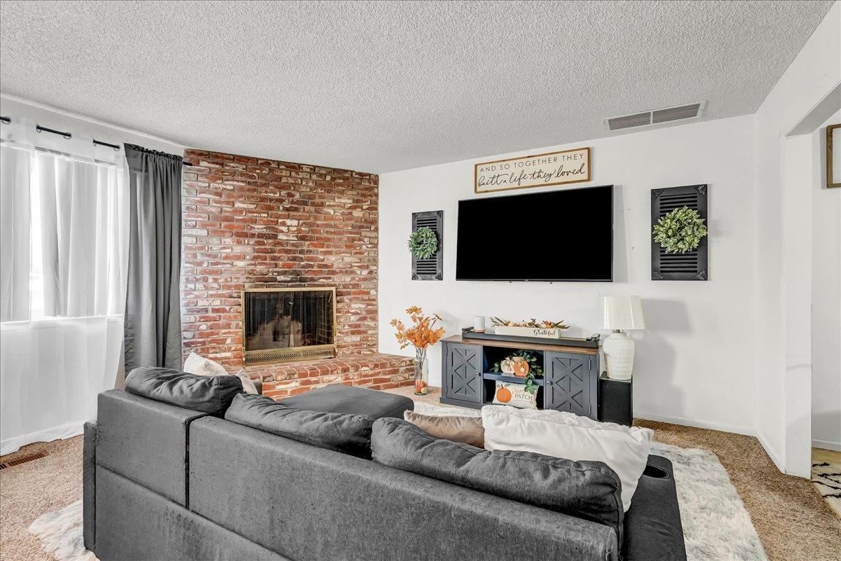 3485 W Stathem St, Riverdale, CA 93656