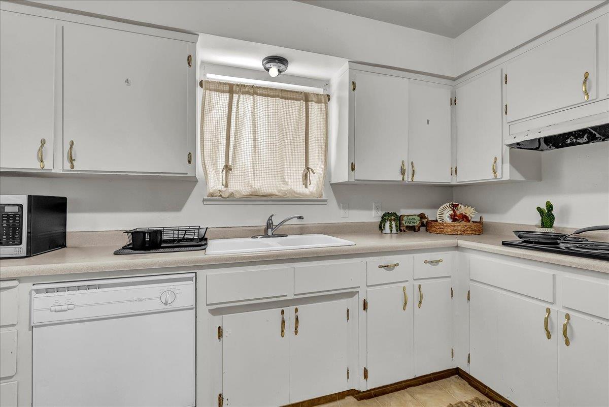 3485 W Stathem St, Riverdale, CA 93656