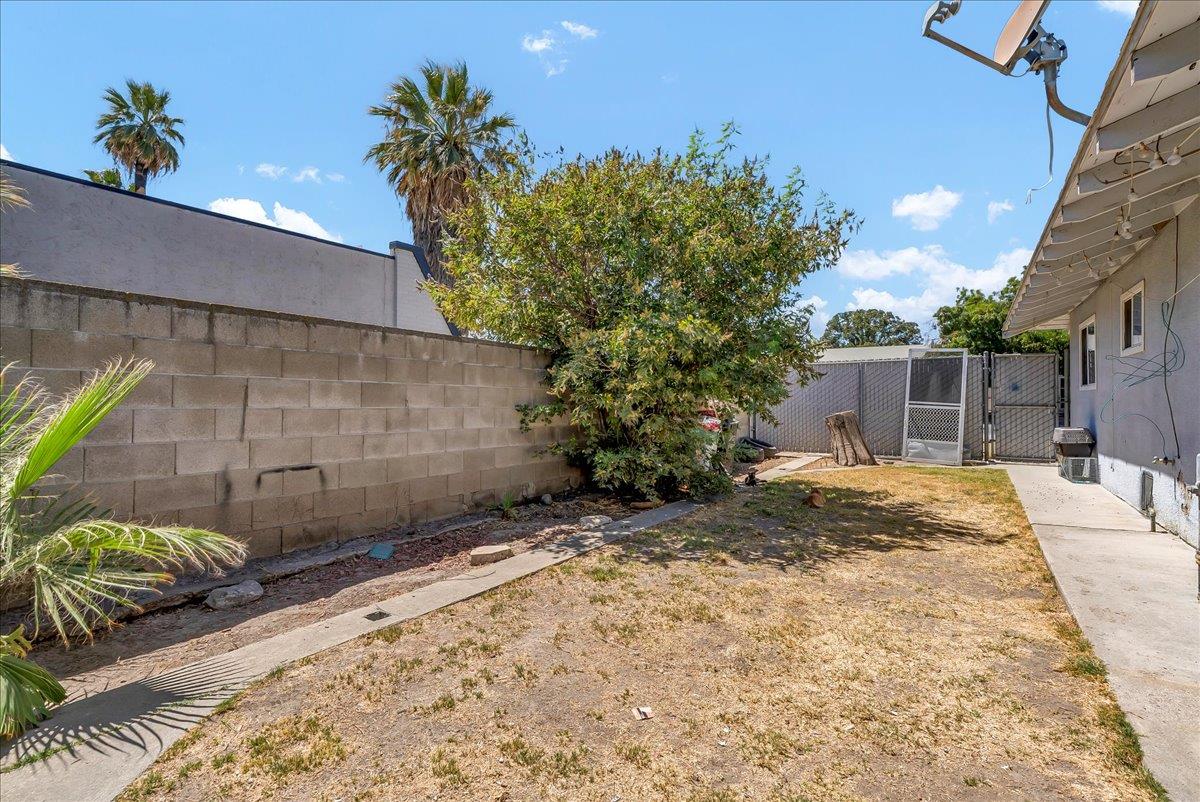 3485 W Stathem St, Riverdale, CA 93656