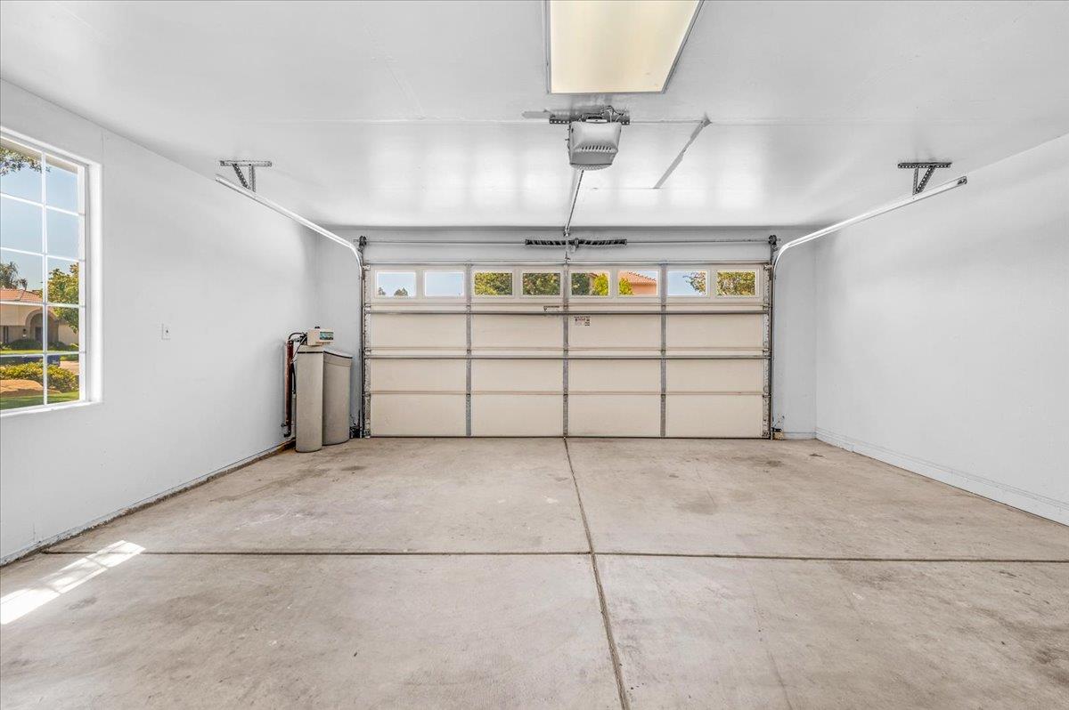 10152 N Meridian Ave, Fresno, CA 93730