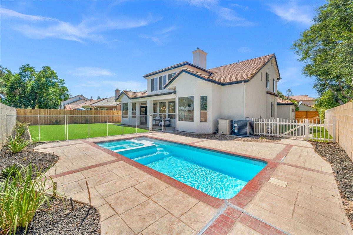 10152 N Meridian Ave, Fresno, CA 93730