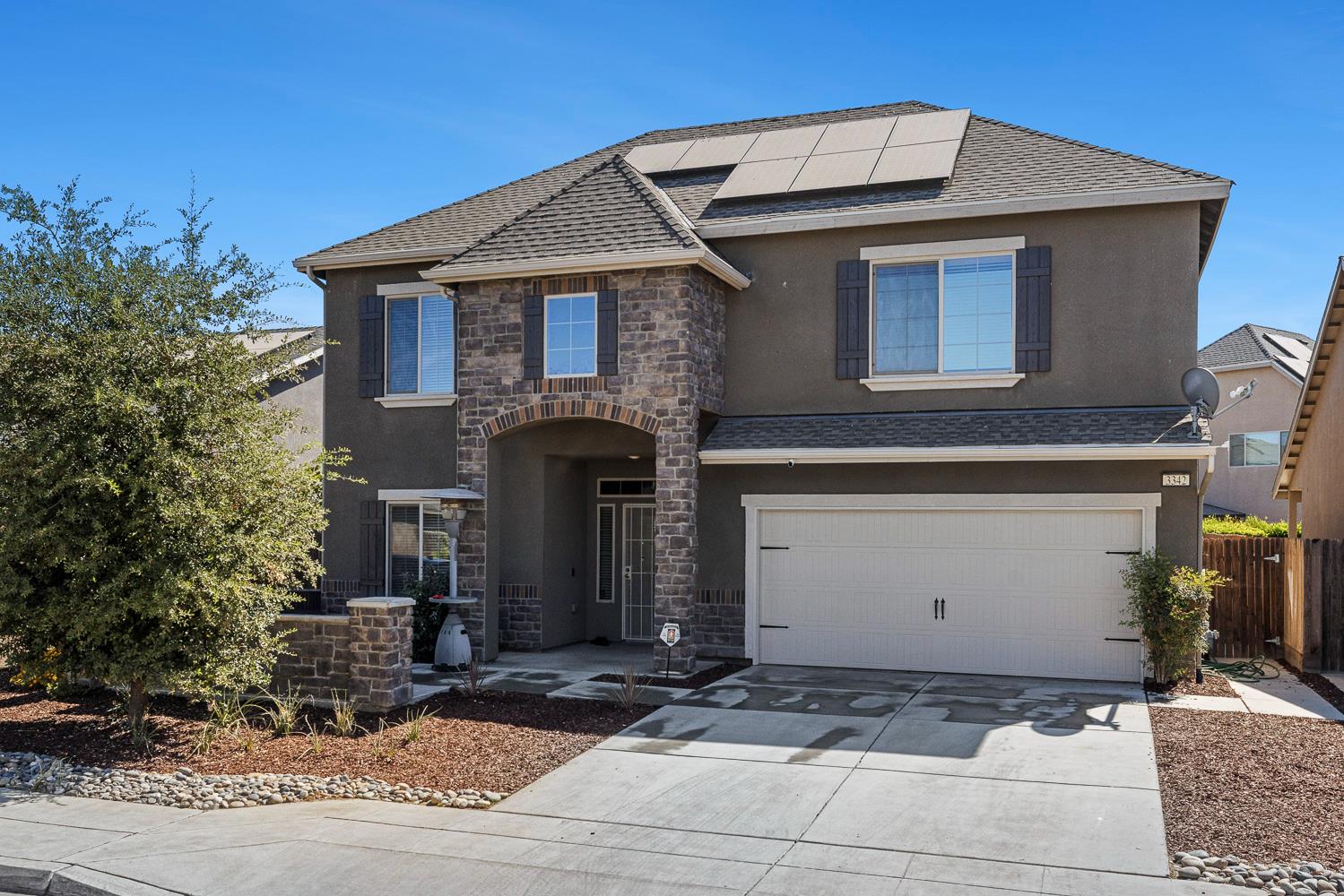 3342 N Carriage Ave, Fresno, CA 93727