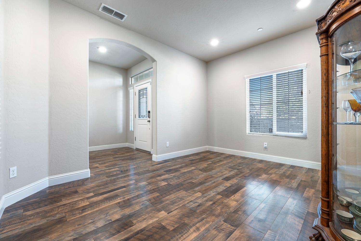 3342 N Carriage Ave, Fresno, CA 93727