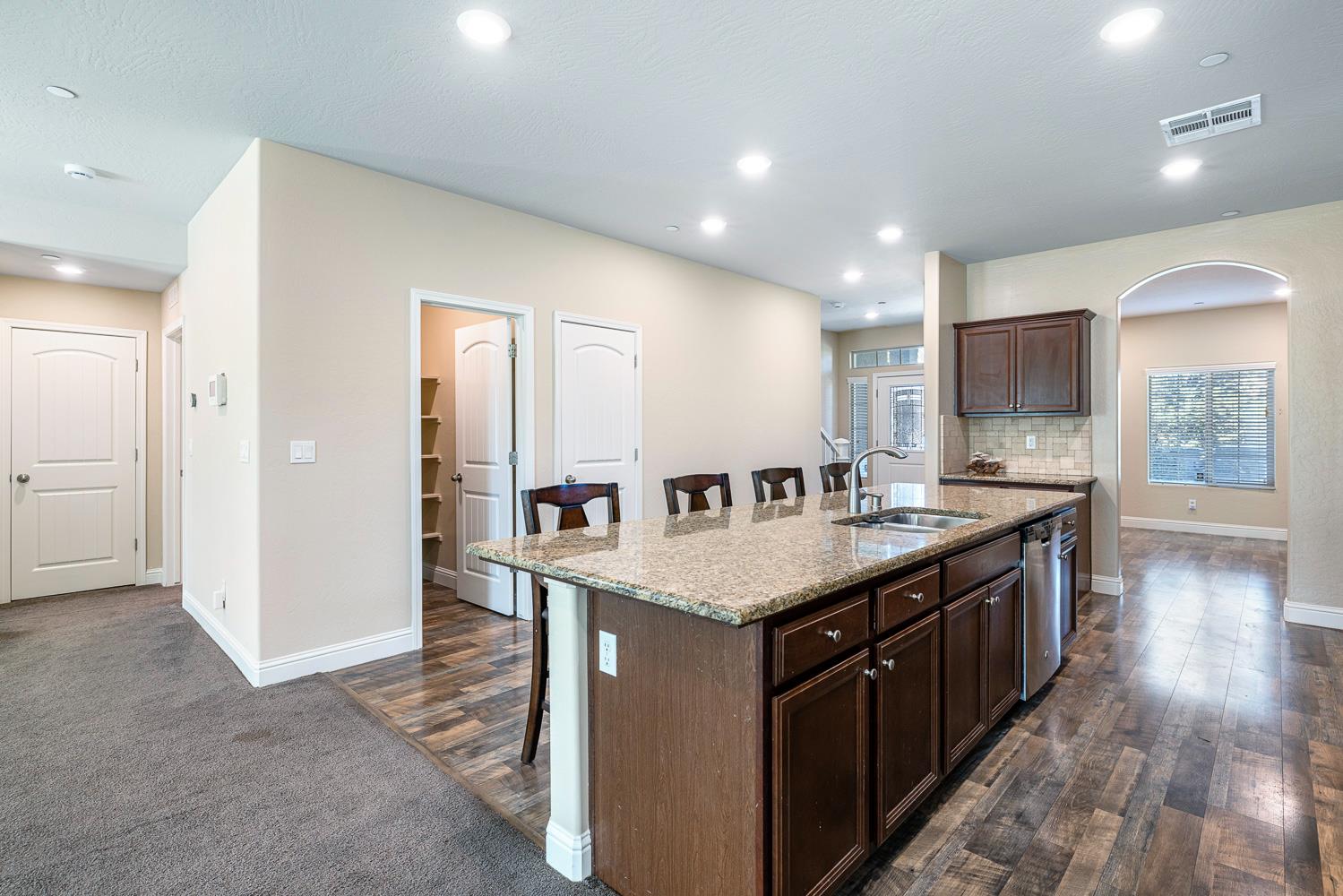 3342 N Carriage Ave, Fresno, CA 93727