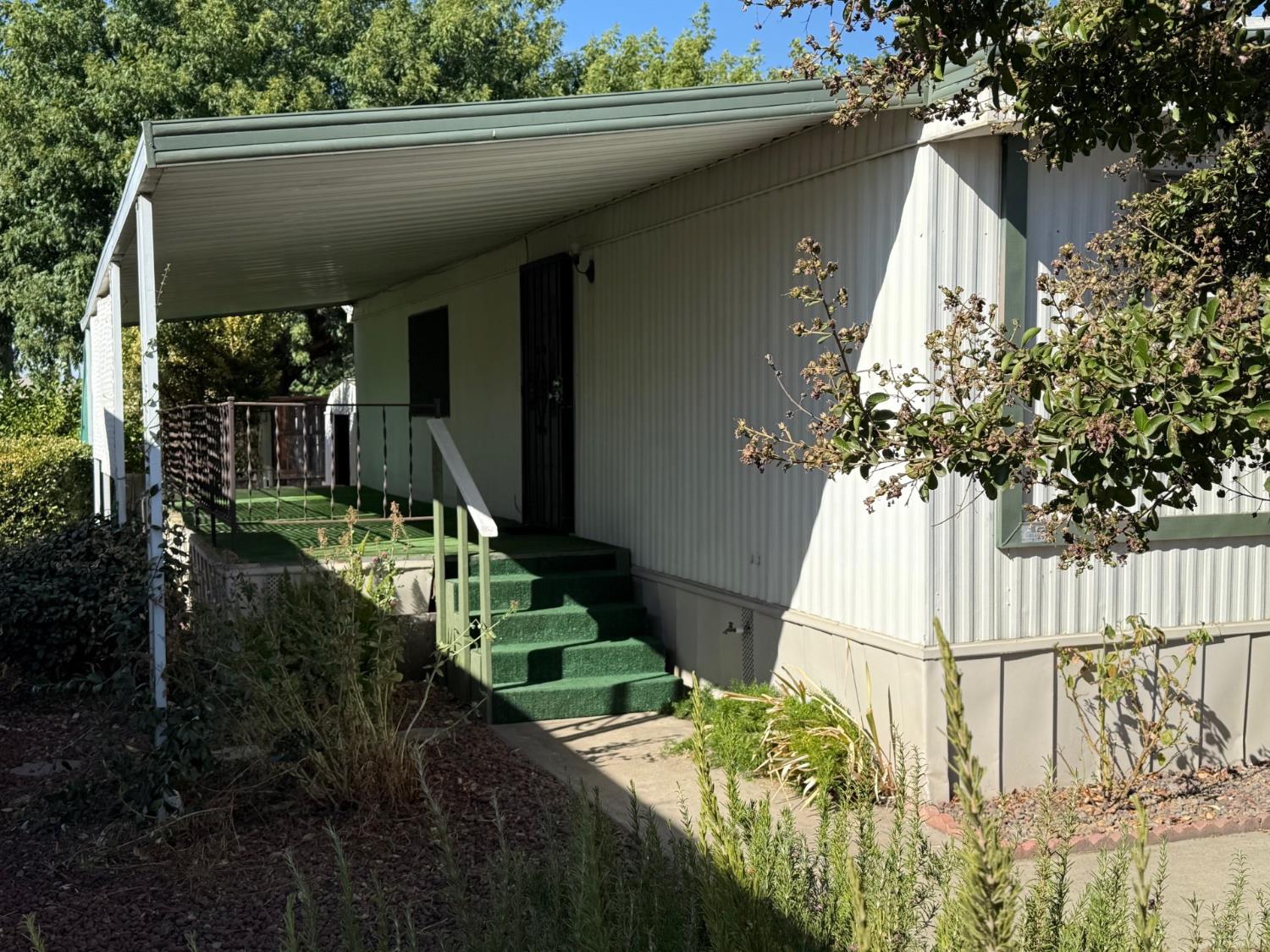 1218 E Cleveland Ave #114, Madera, CA 93638