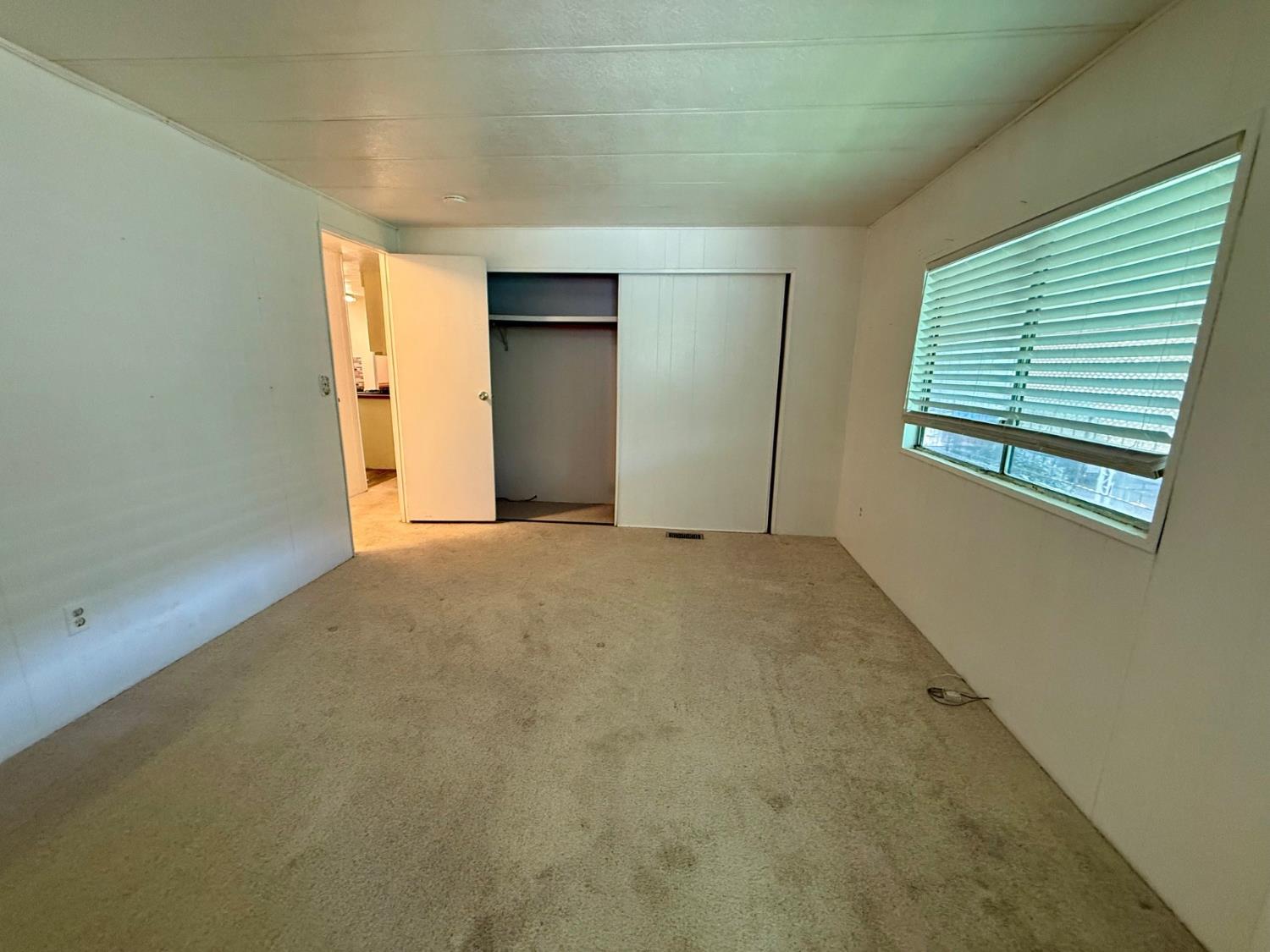 1218 E Cleveland Ave #114, Madera, CA 93638