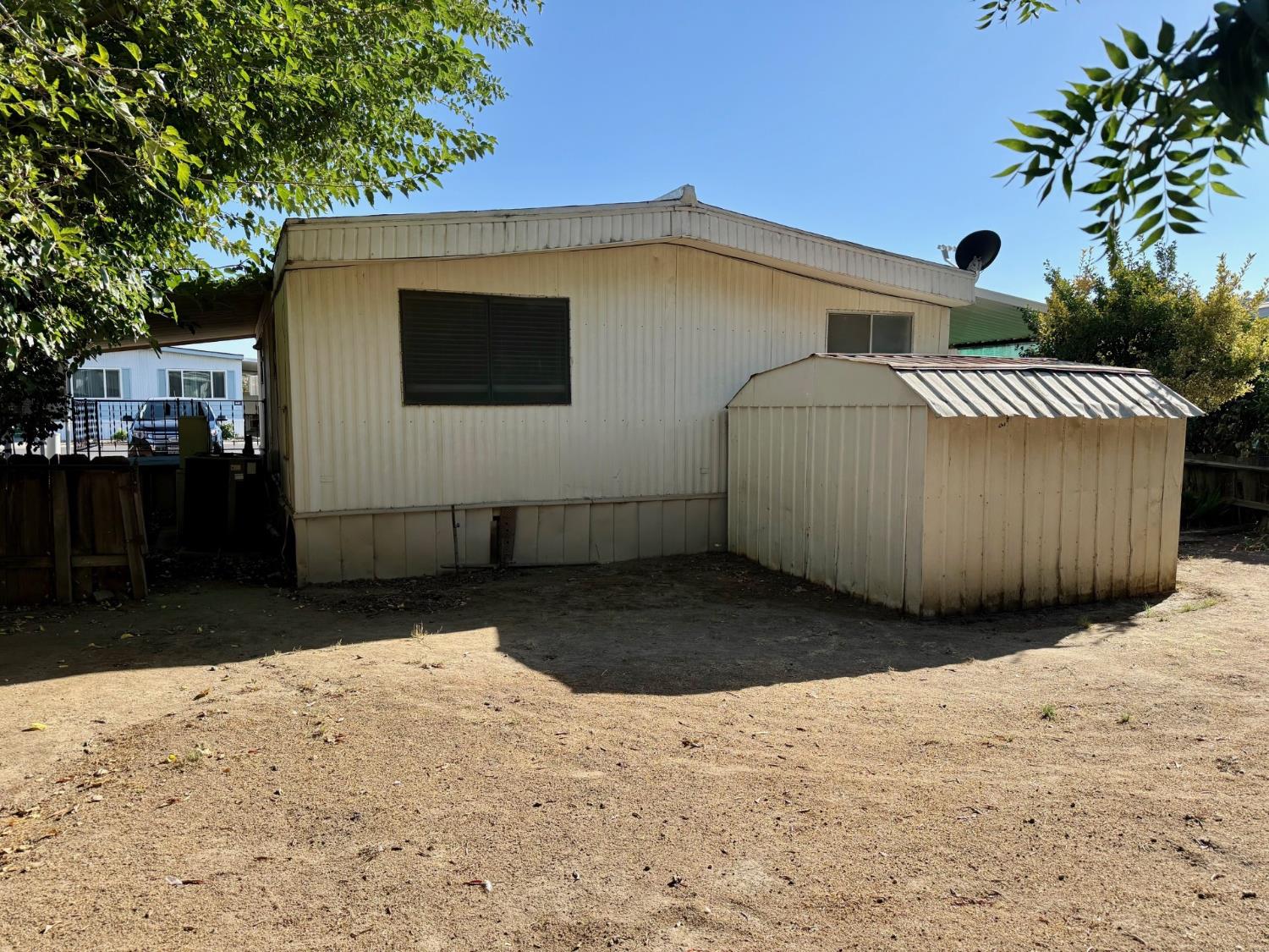 1218 E Cleveland Ave #114, Madera, CA 93638