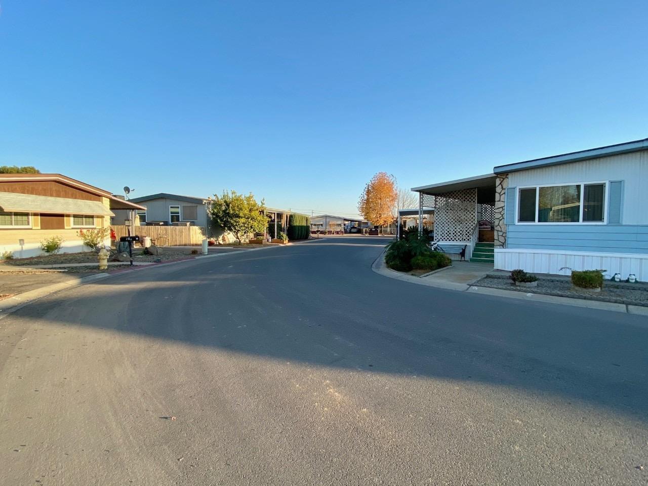 1218 E Cleveland Ave #114, Madera, CA 93638