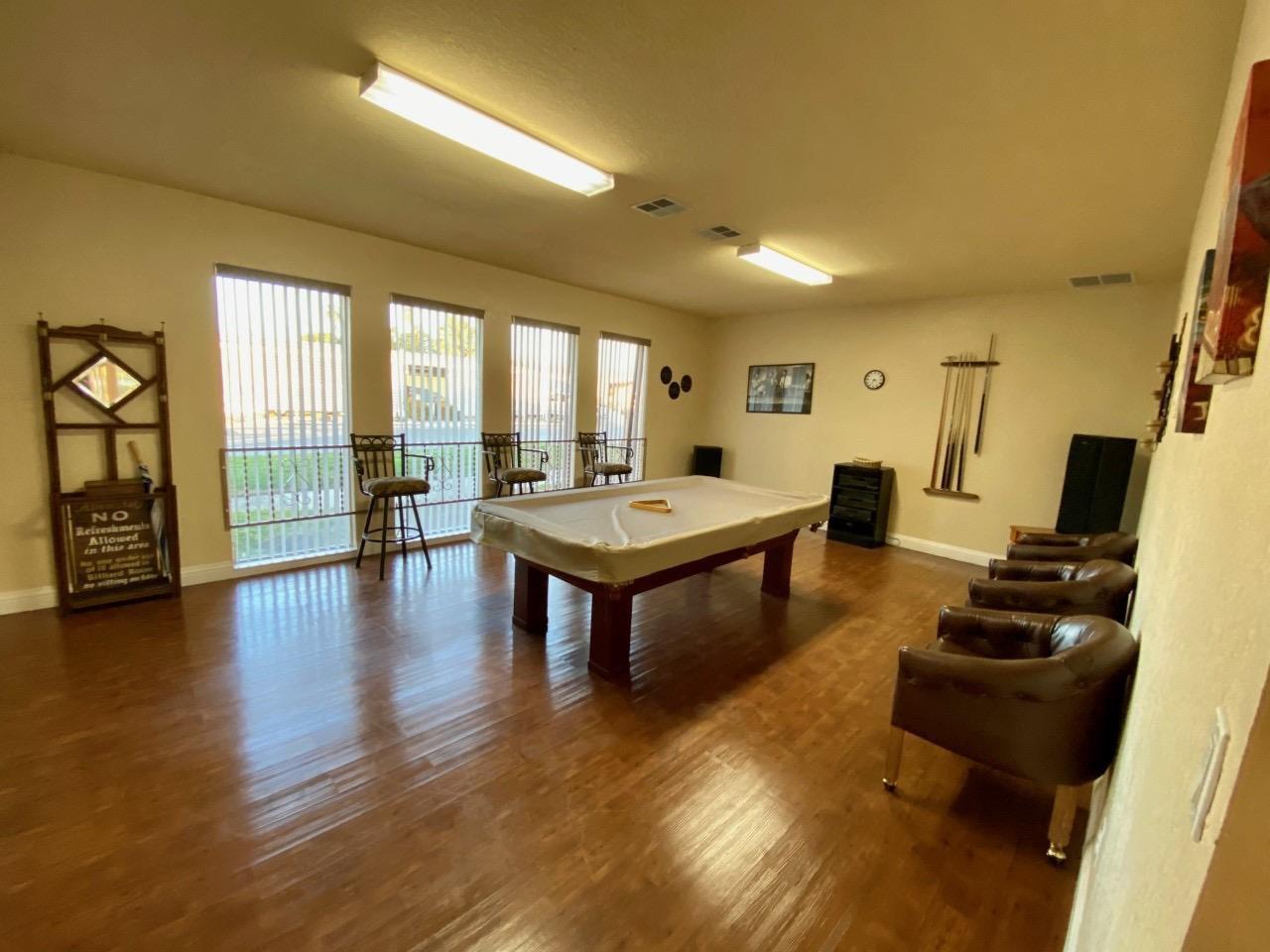 1218 E Cleveland Ave #114, Madera, CA 93638