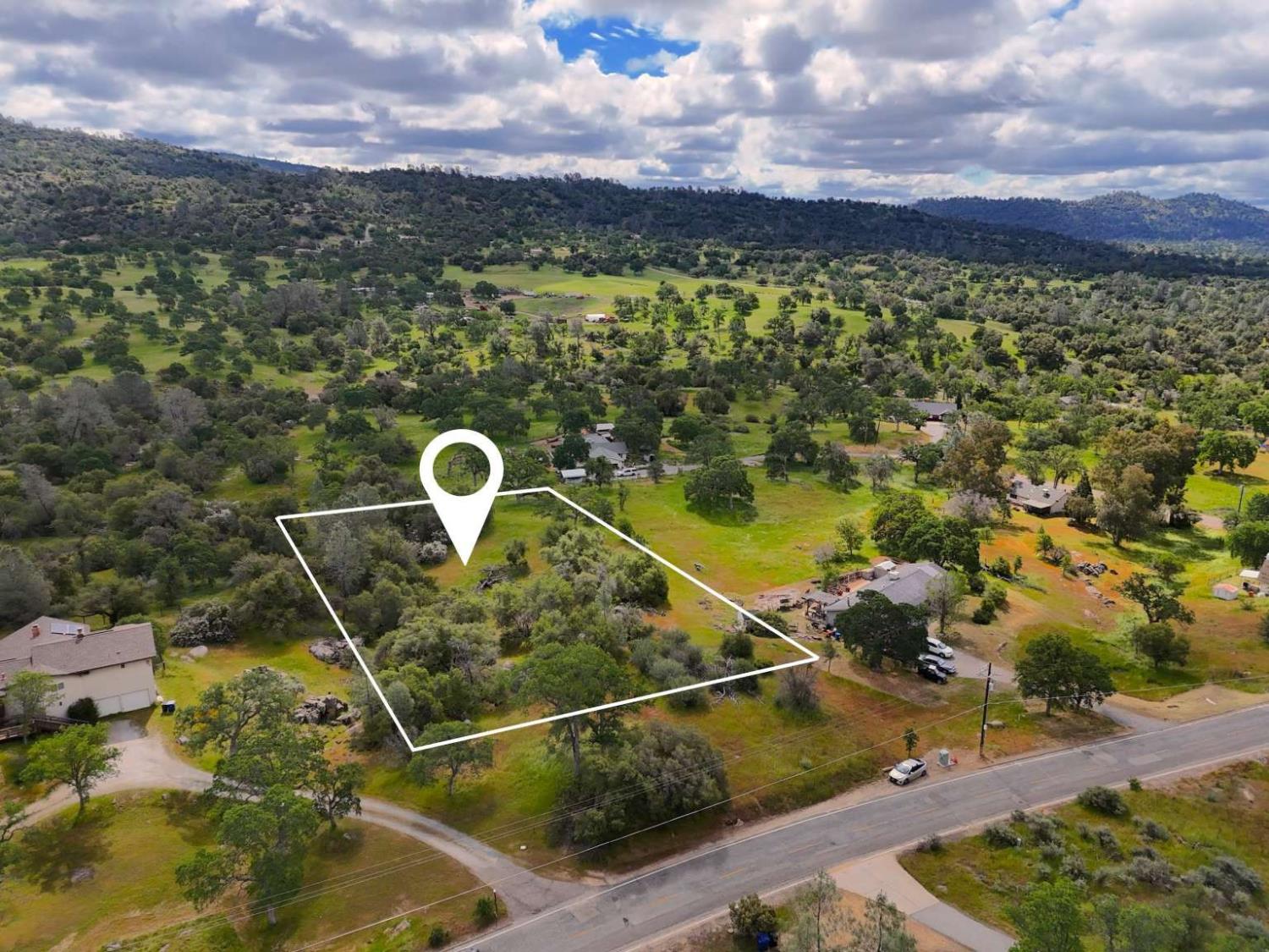 30545 N Dome Dr, Coarsegold, CA 93614